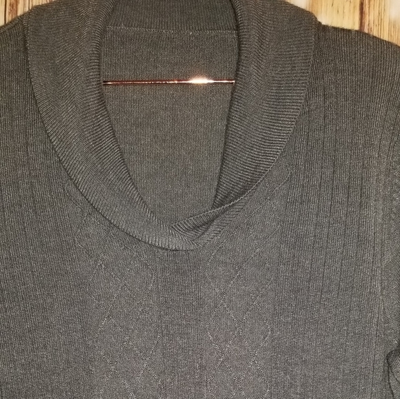 Gray Top,No Brand - Picture 3 of 5